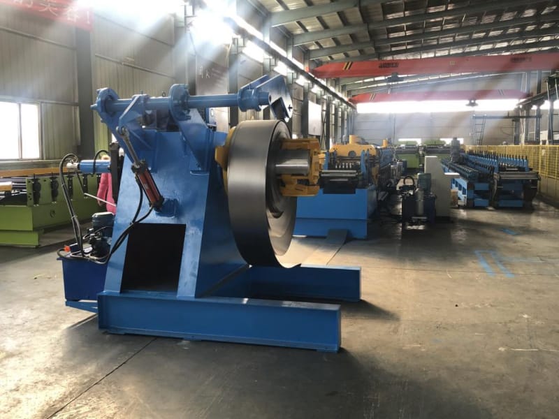 C型鋼成型機設(shè)備生產(chǎn)線 C型鋼成型機設(shè)備生產(chǎn)線