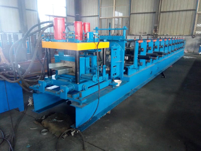 Z型鋼成型機(jī)設(shè)備生產(chǎn)線 Z型鋼成型機(jī)設(shè)備生產(chǎn)線