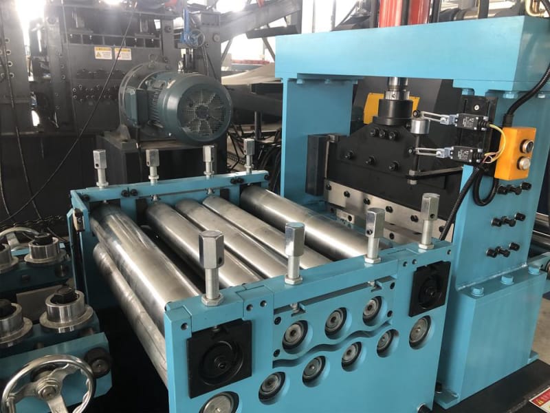 CZ型鋼成型機設(shè)備生產(chǎn)線 CZ型鋼成型機設(shè)備生產(chǎn)線