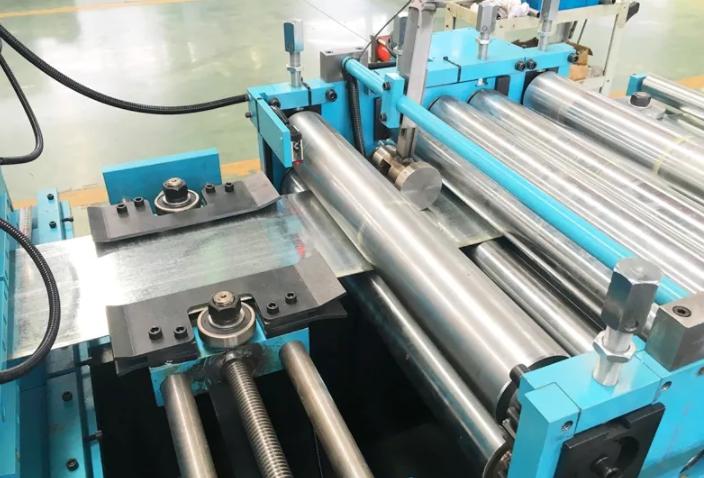 CZ型鋼成型機設(shè)備生產(chǎn)線 CZ型鋼成型機設(shè)備生產(chǎn)線