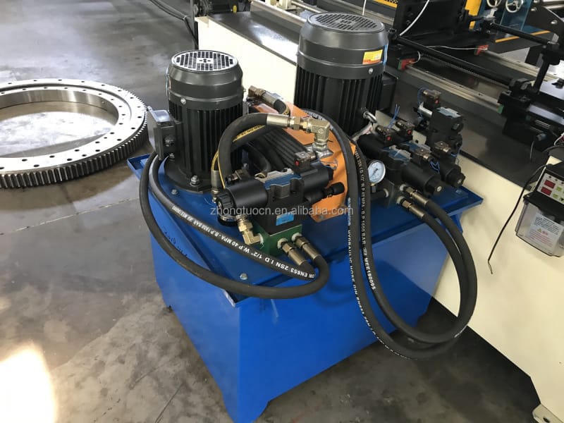 高速全自動(dòng)隔墻龍骨設(shè)備生產(chǎn)線 高速全自動(dòng)隔墻龍骨設(shè)備生產(chǎn)線