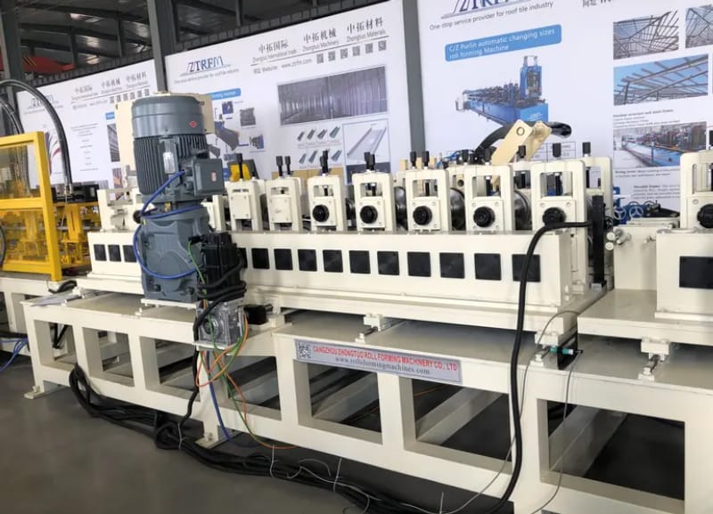 高速全自動(dòng)隔墻龍骨設(shè)備生產(chǎn)線 高速全自動(dòng)隔墻龍骨設(shè)備生產(chǎn)線