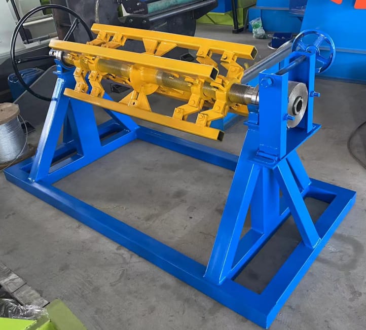 雙層壓瓦機(jī)設(shè)備生產(chǎn)線 雙層壓瓦機(jī)設(shè)備生產(chǎn)線