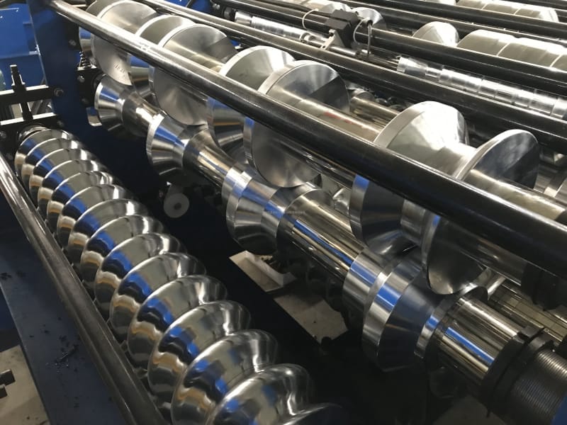 雙層壓瓦機(jī)設(shè)備生產(chǎn)線 雙層壓瓦機(jī)設(shè)備生產(chǎn)線