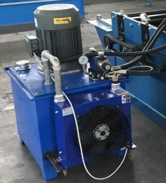 雙層壓瓦機(jī)設(shè)備生產(chǎn)線 雙層壓瓦機(jī)設(shè)備生產(chǎn)線