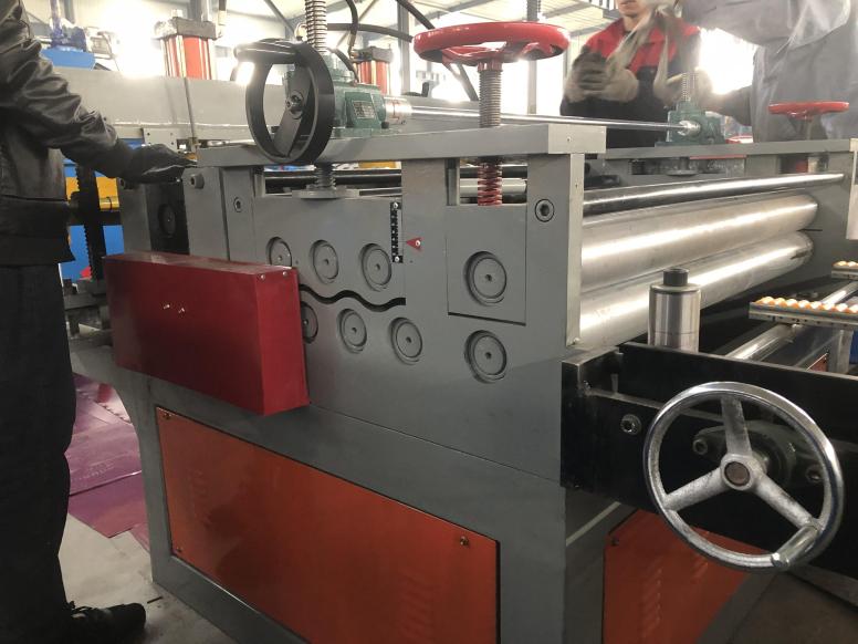 簡易縱剪設(shè)備 簡易縱剪設(shè)備