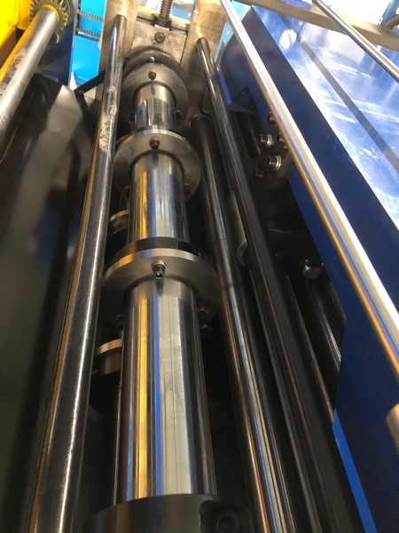 簡易縱剪設(shè)備 簡易縱剪設(shè)備