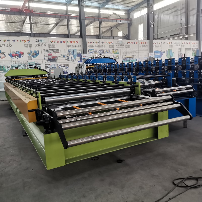 金屬琉璃屋面瓦成型設(shè)備