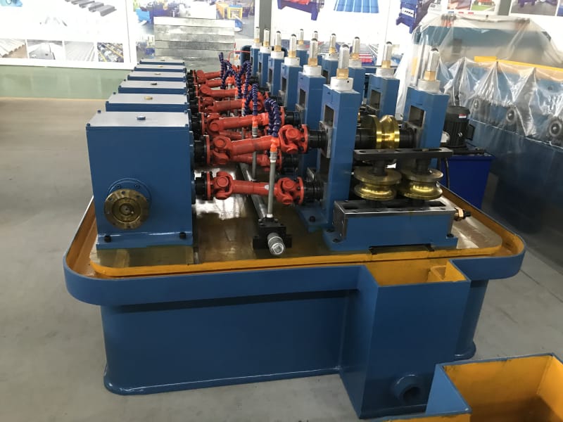 中拓自動高速焊管機生產(chǎn)線 中拓自動高速焊管機生產(chǎn)線