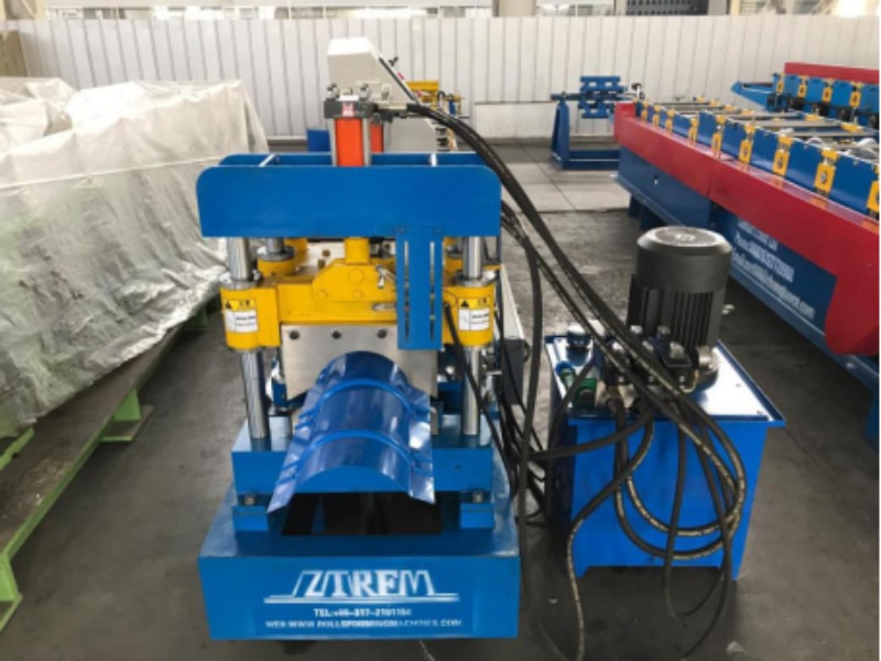 中拓冷彎屋脊瓦成型機(jī) 中拓冷彎屋脊瓦成型機(jī)