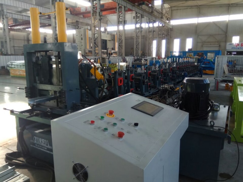 中拓全自動換型CZ型鋼成型機 中拓全自動換型CZ型鋼成型機