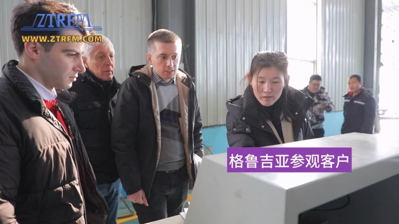 出口阿爾及利亞-中拓高速彩鋼瓦機(jī) 出口阿爾及利亞-中拓高速彩鋼瓦機(jī)