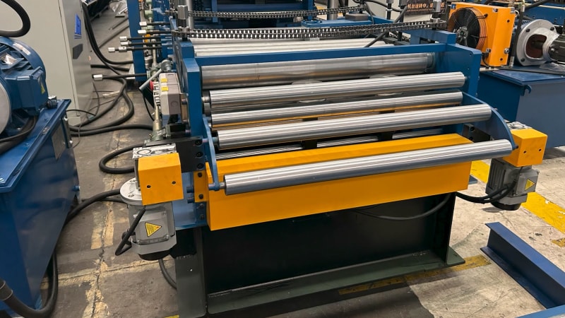 幾字形鋼換型輥壓成型設備 幾字形鋼換型輥壓成型設備