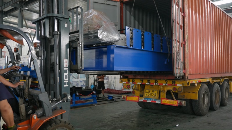 中拓冷彎成型設(shè)備:長(zhǎng)途運(yùn)輸考驗(yàn)下設(shè)備品質(zhì)始終如一? 中拓冷彎成型設(shè)備:長(zhǎng)途運(yùn)輸考驗(yàn)下設(shè)備品質(zhì)始終如一?